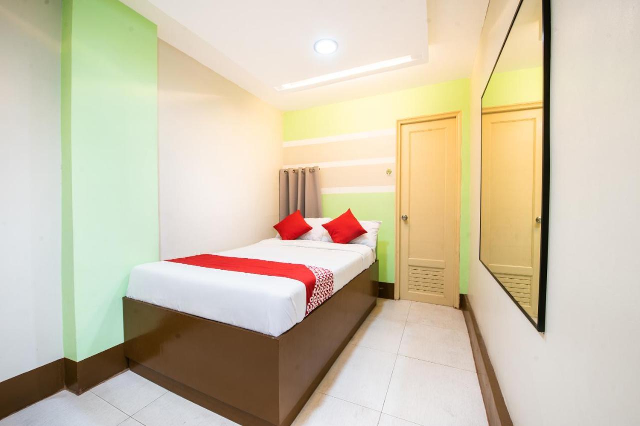 Oyo 475 Pearl Blossom Hotel Манила Экстерьер фото
